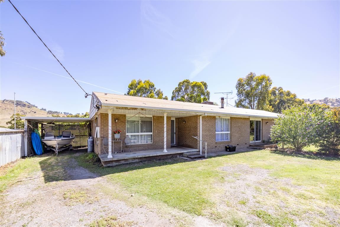 13-15 Bray Street, Brungle NSW 2722, Image 2