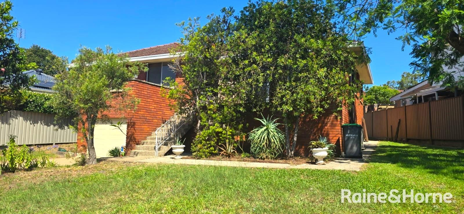 3 bedrooms House in 10 Wyangala Crescent LEUMEAH NSW, 2560