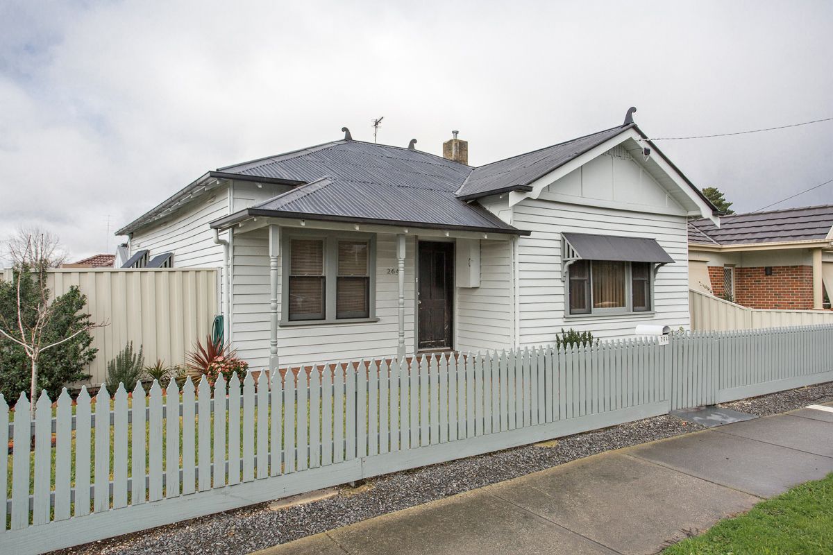 2 bedrooms House in 264 Forest Street WENDOUREE VIC, 3355