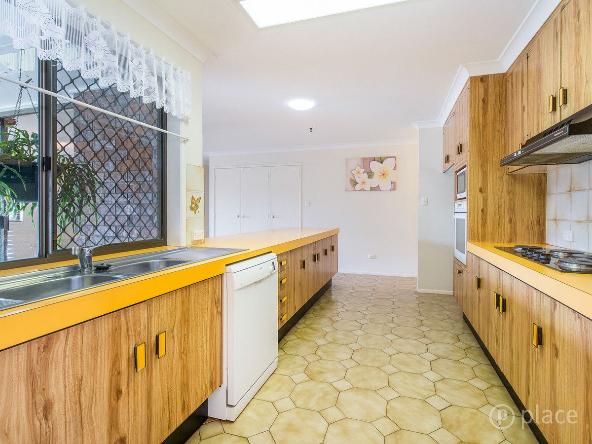 5 Macbeth Place, Sunnybank Hills QLD 4109, Image 2