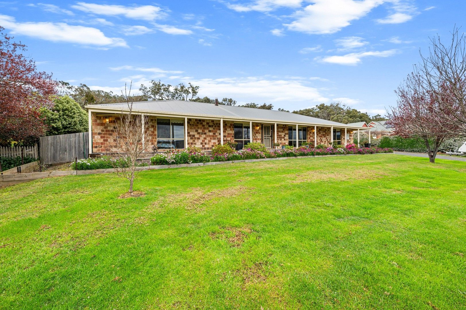 4 bedrooms House in 15 Cashmere Drive TRARALGON SOUTH VIC, 3844