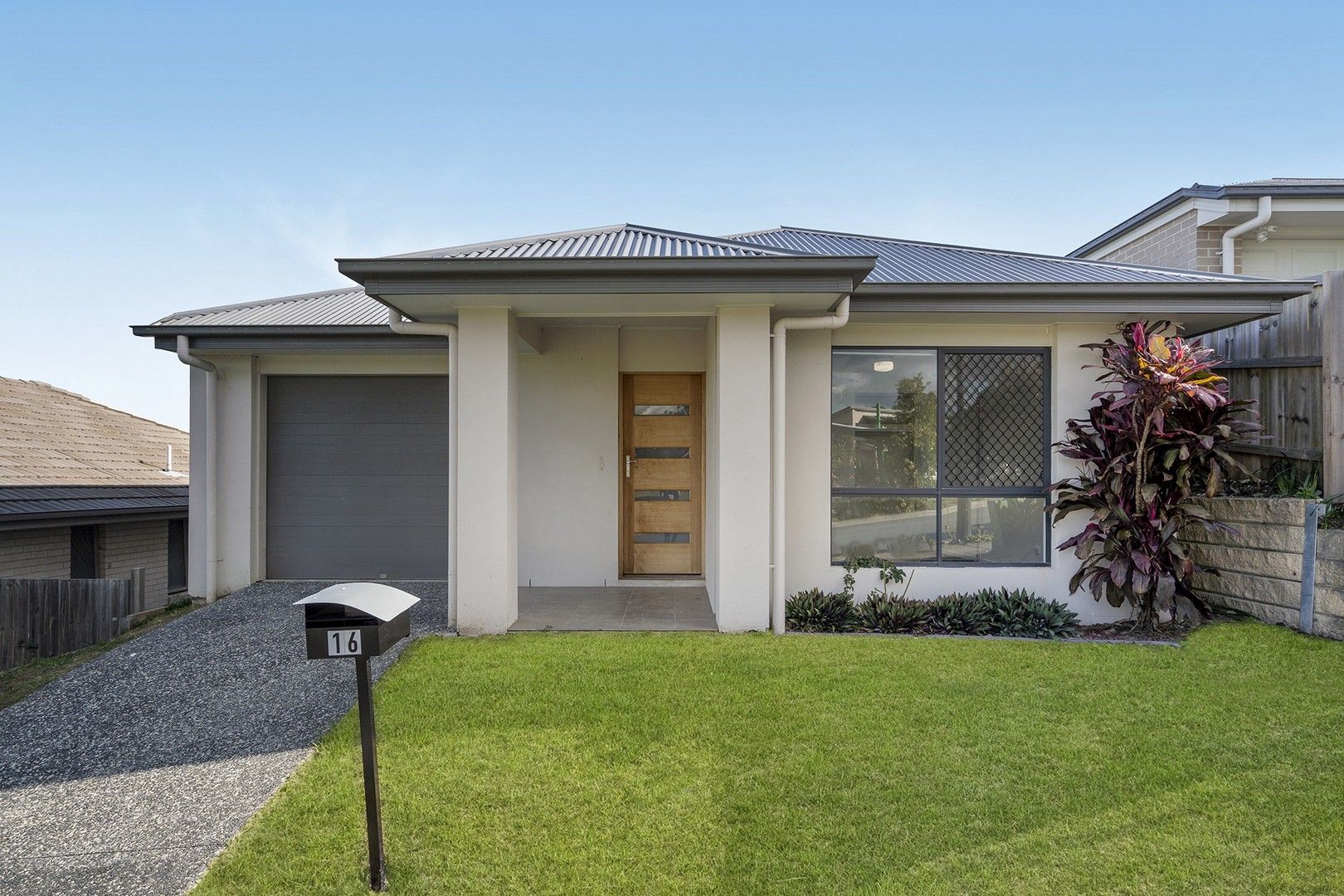 3 bedrooms House in 16 Prince George Street HOLMVIEW QLD, 4207