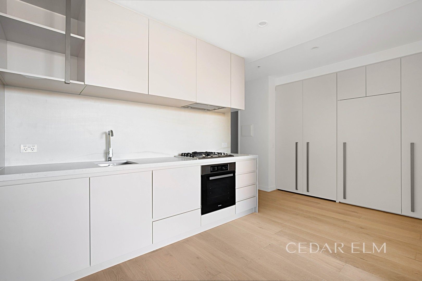 1 bedrooms Apartment / Unit / Flat in 216/625 Glenferrie Road HAWTHORN VIC, 3122