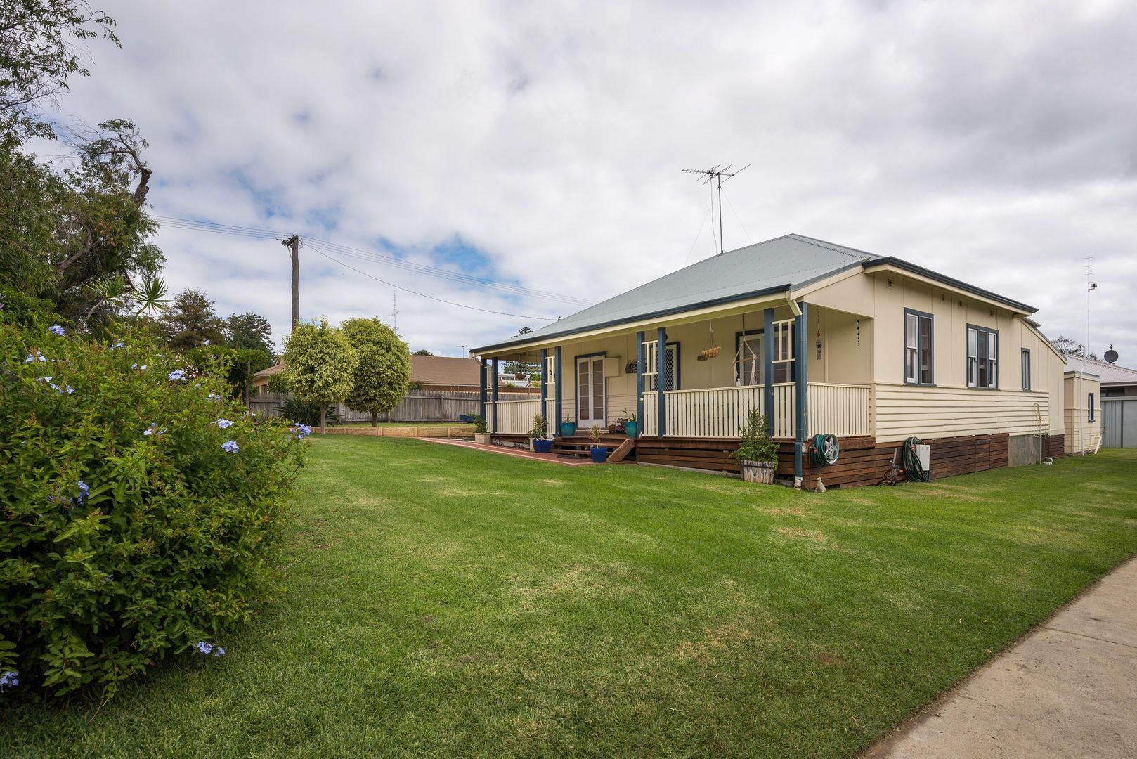 16 Gregory Street, South Bunbury WA 6230, Image 2