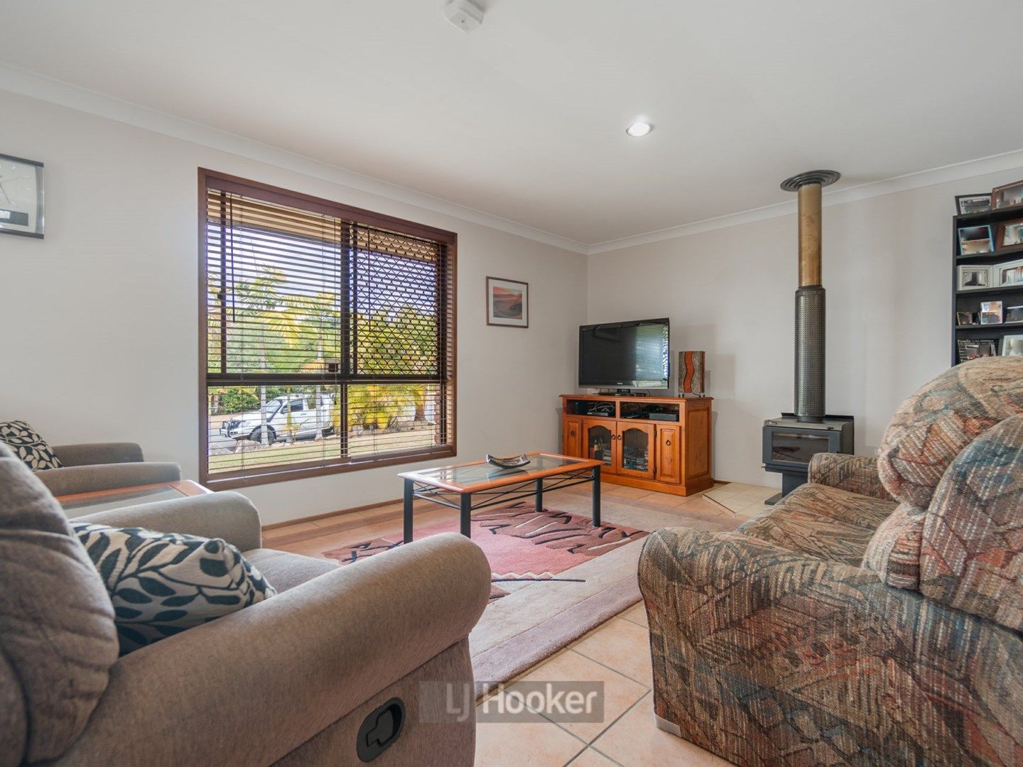 2 Bonhill Court, Hillcrest QLD 4118, Image 0