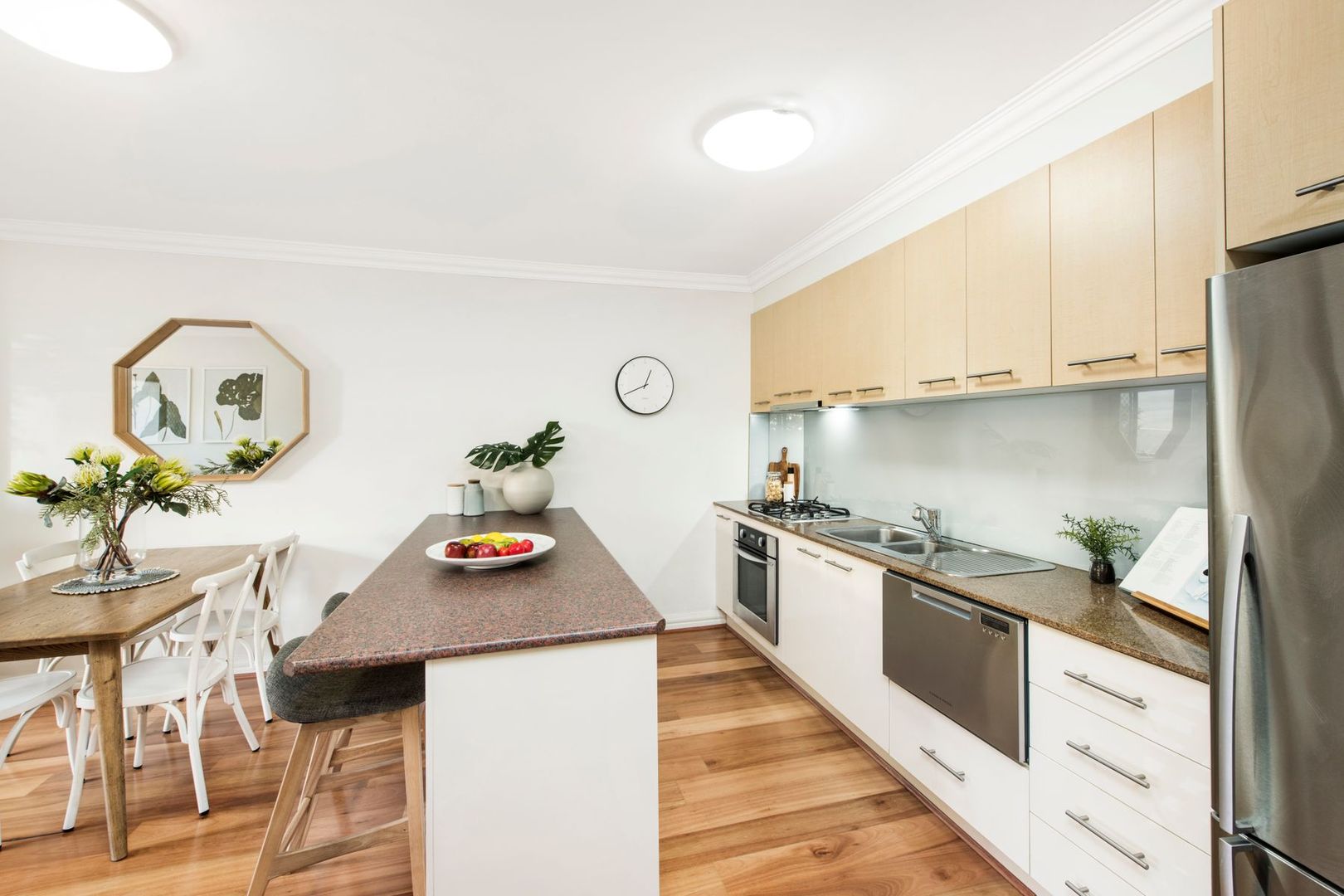 13/20-26 Hume Street, Wollstonecraft NSW 2065, Image 2