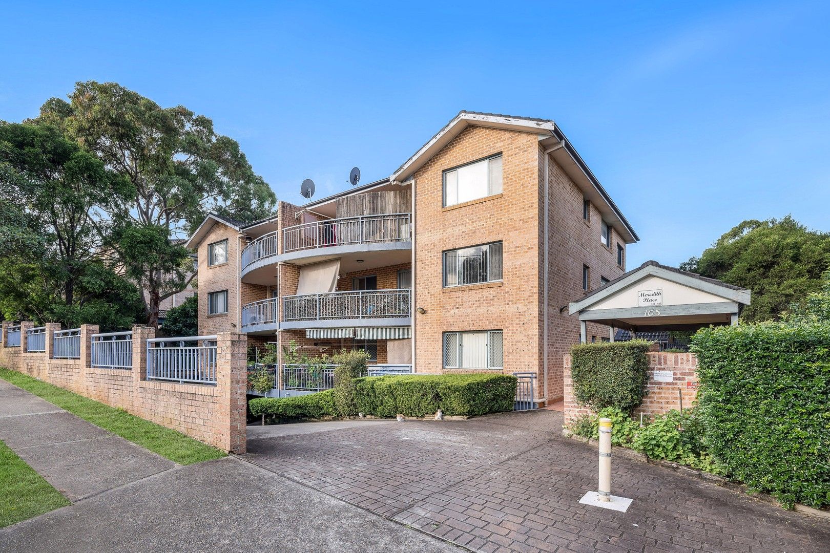 2 bedrooms Apartment / Unit / Flat in 19/105 Meredith St BANKSTOWN NSW, 2200