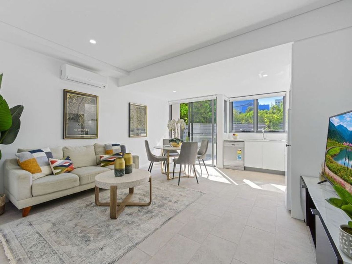 1 bedrooms Apartment / Unit / Flat in 26 marion street HARRIS PARK NSW, 2150