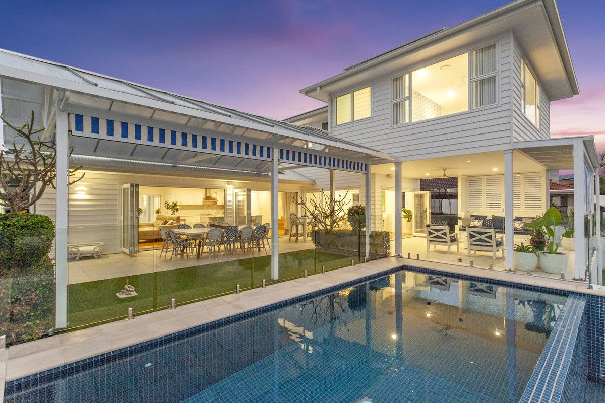 45 Kingfisher Crescent, Burleigh Waters QLD 4220, Image 1