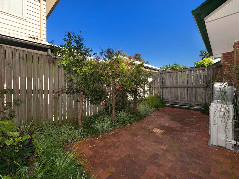 2/22 Gray Avenue, CORINDA QLD 4075, Image 1