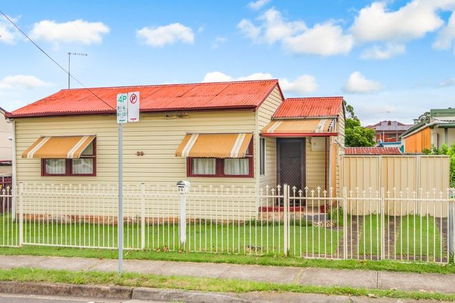 Picture of 39 Carinya Street, ST MARYS NSW 2760