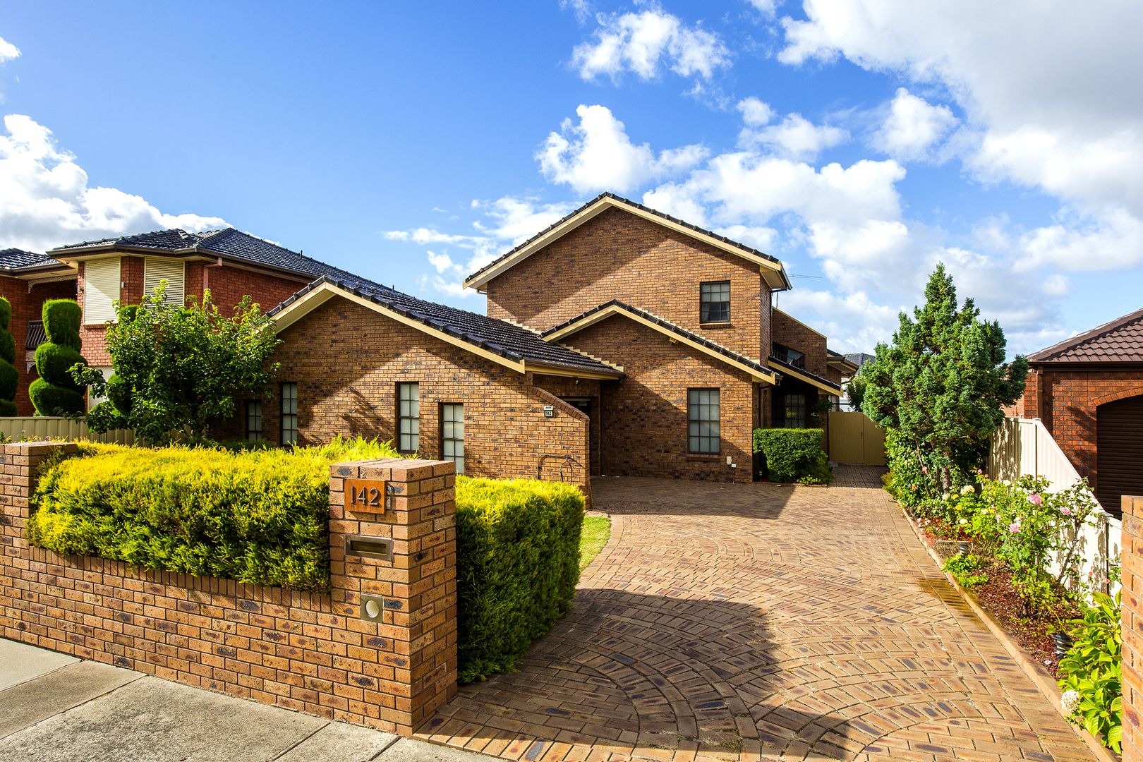 142 Templewood Crescent, Avondale Heights Property History & Address