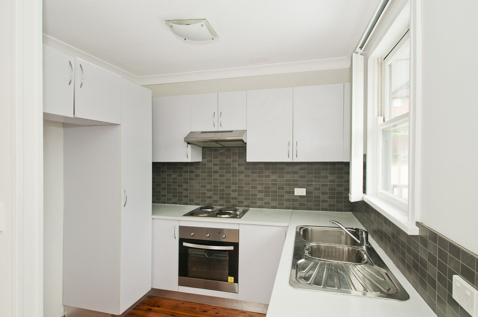 295 Flagstaff Road, Berkeley NSW 2506, Image 1