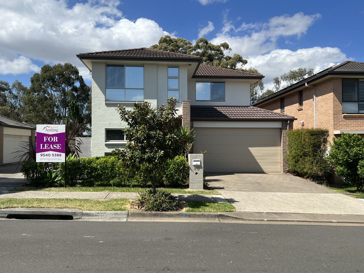 5 bedrooms House in 10 Cobden Parkes Crescent LIDCOMBE NSW, 2141