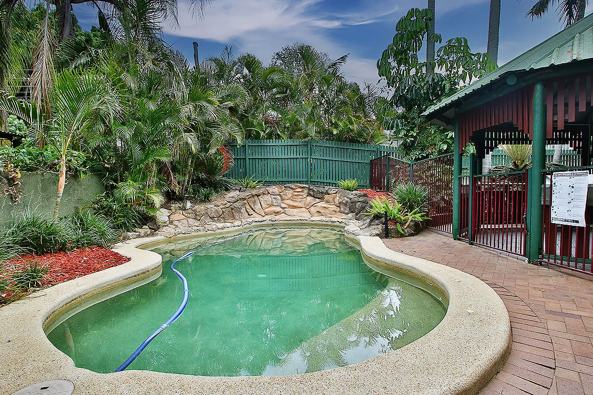 2a Whitehead Street, Eastern Heights QLD 4305