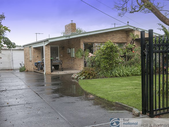 16 Gardiner Avenue, Dandenong North VIC 3175