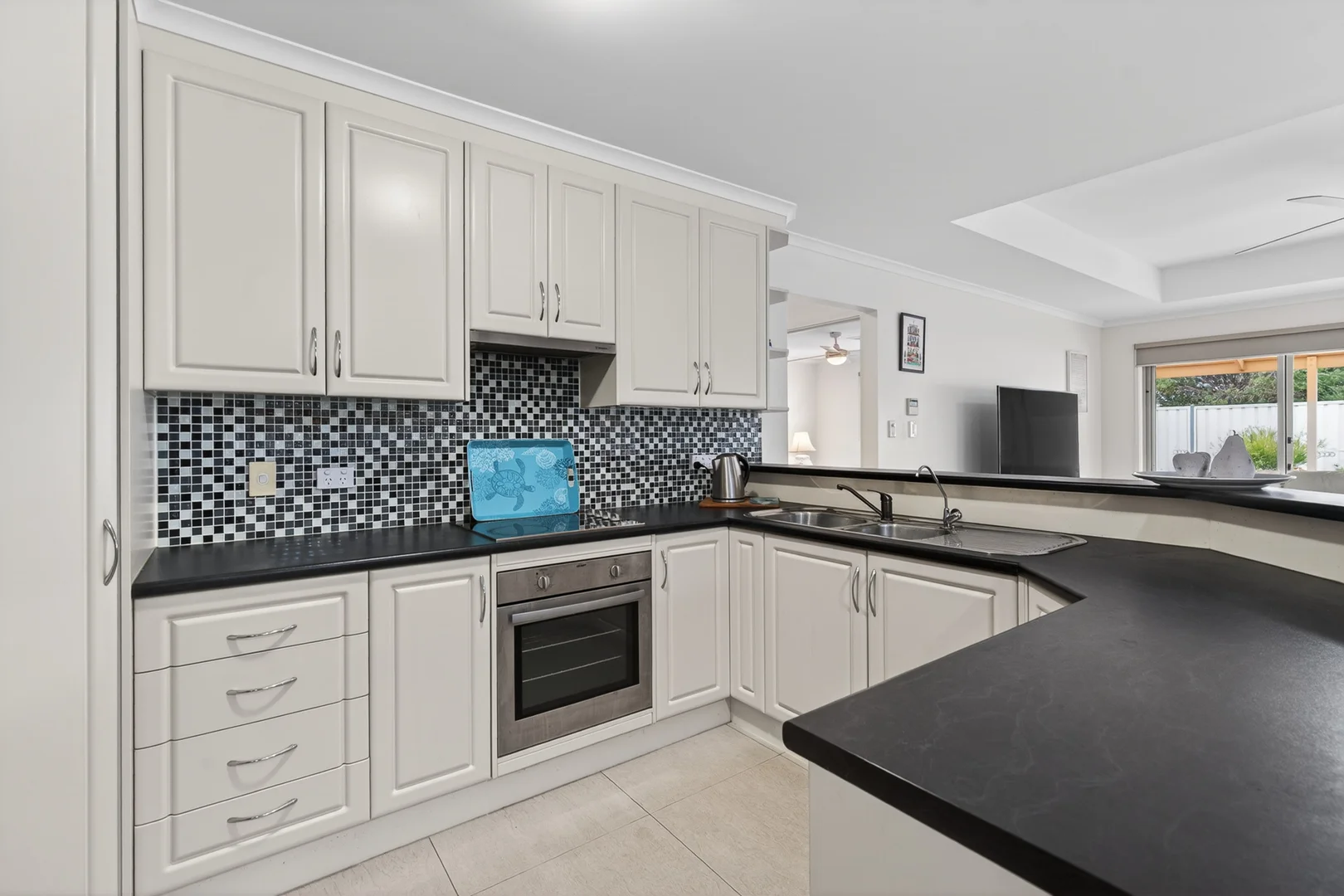 Additional image 8 of 80 Wentworth Parade, Hindmarsh Island SA 5214