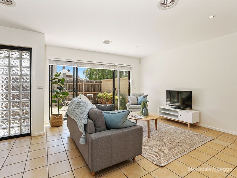 5/242 Ryrie Street, Geelong VIC 3220, Image 2