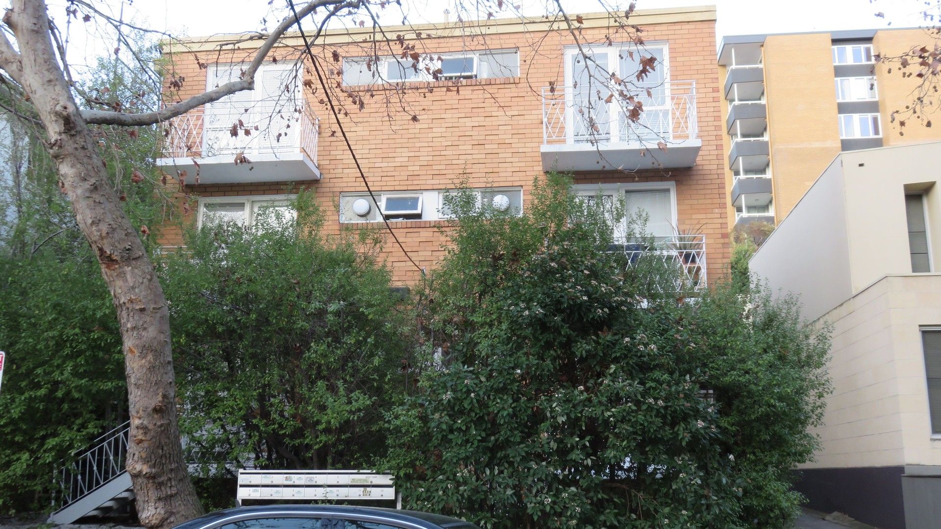 1 bedrooms Apartment / Unit / Flat in UNIT 12/28 TIVOLI ROAD SOUTH YARRA VIC, 3141