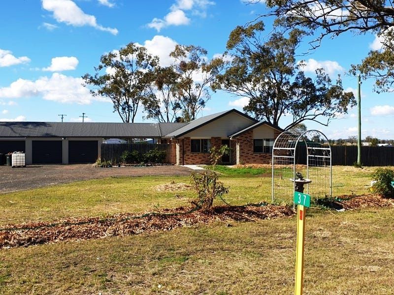 37 Hustons Place, Dalby QLD 4405, Image 0