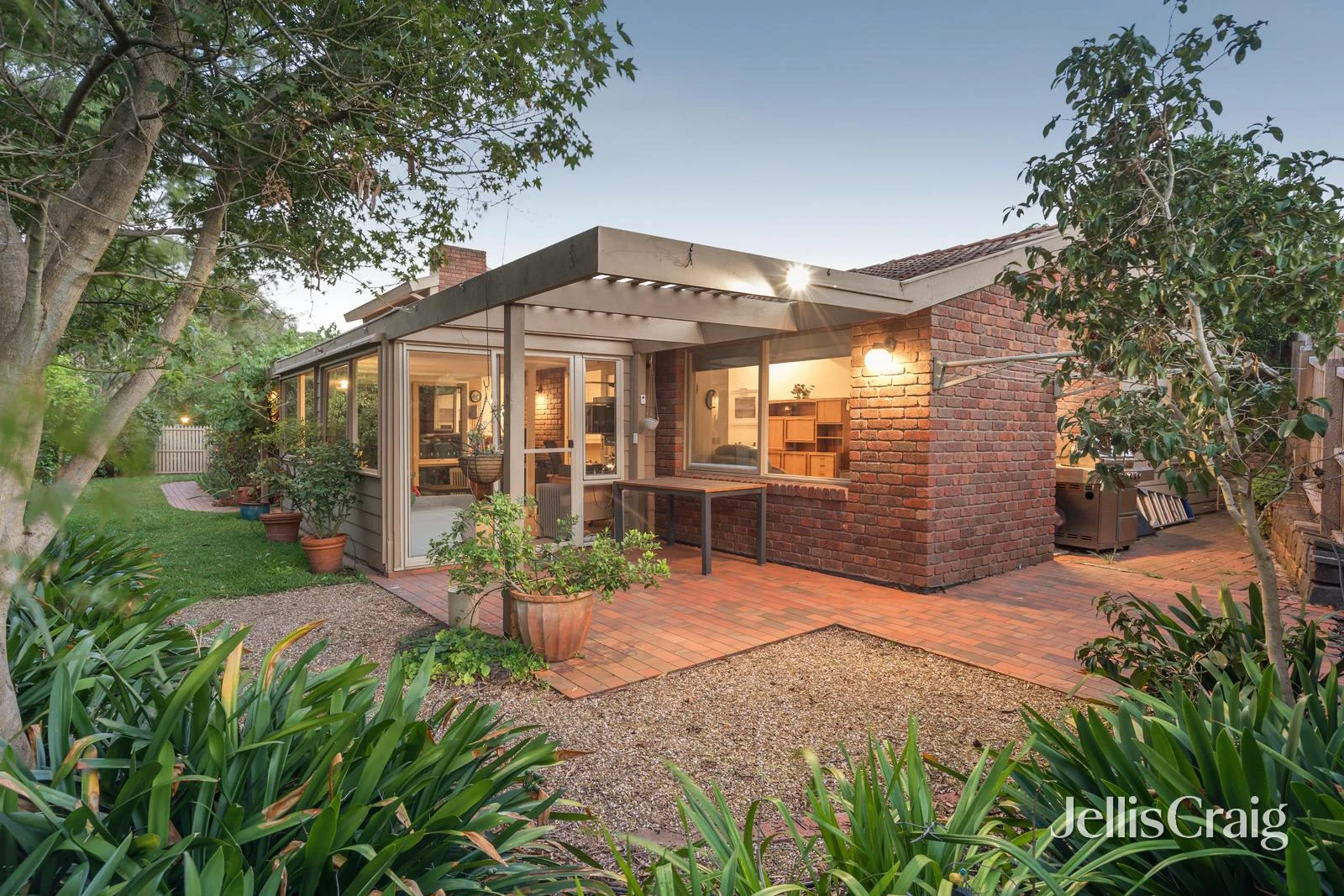 Additional image 12 of 13 Kent Court, Doncaster East VIC 3109