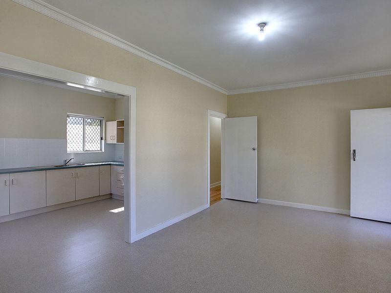 19 Victoria Street, GLANVILLE SA 5015, Image 2