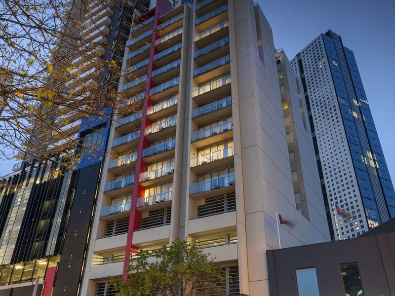 1 bedrooms Apartment / Unit / Flat in 602/285 City Road SOUTHBANK VIC, 3006
