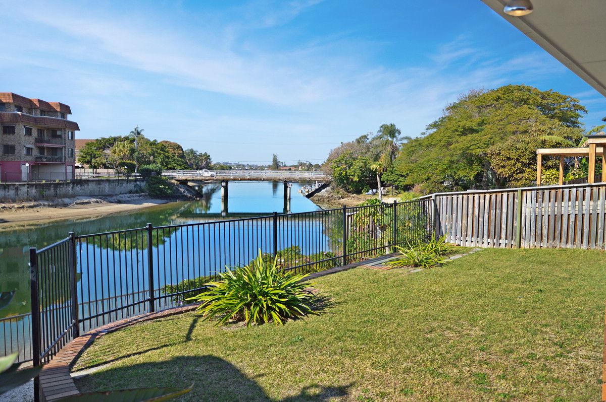 13 Le Mans Drive, Mermaid Waters QLD 4218, Image 0