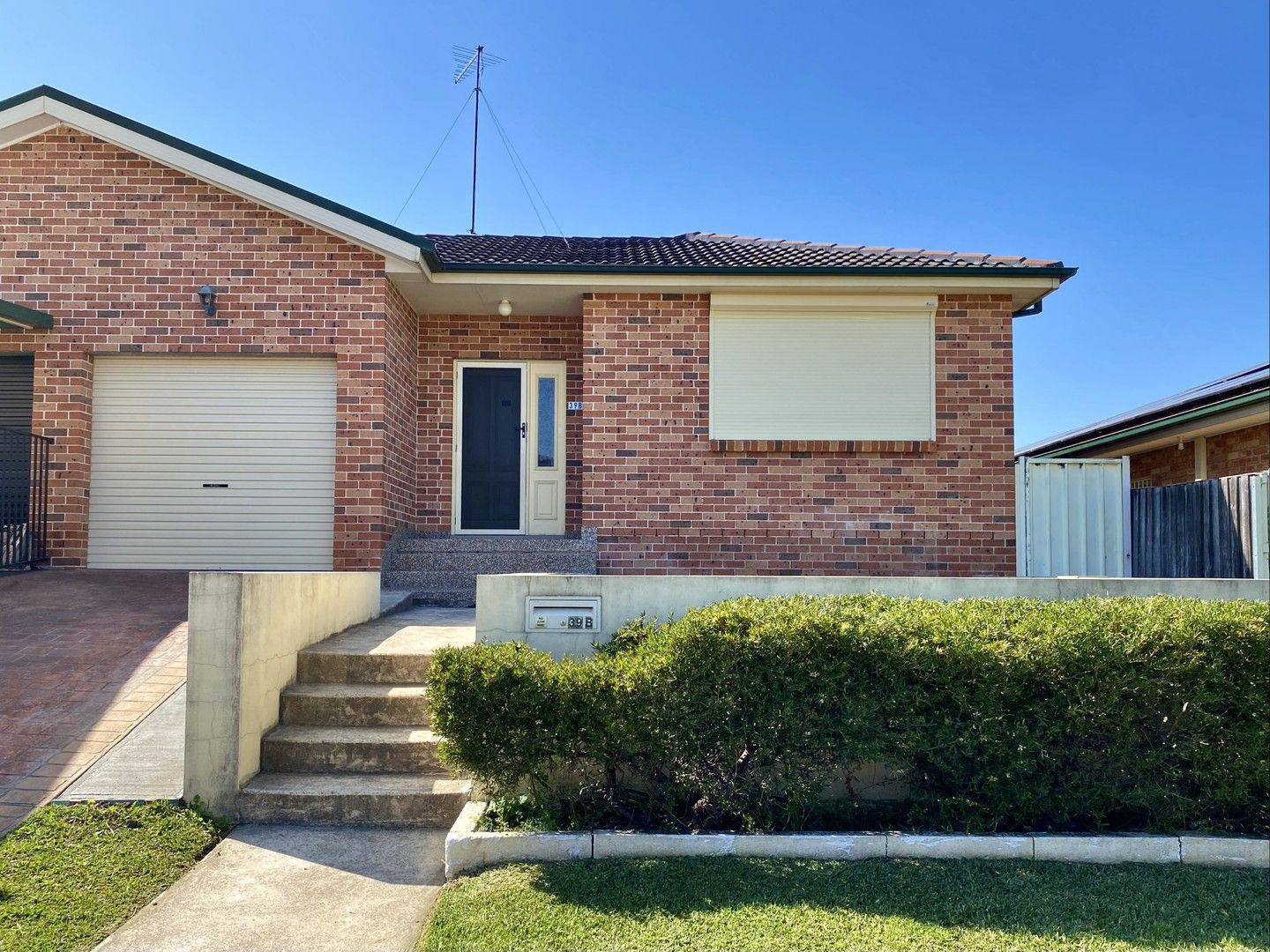 3 bedrooms House in 39B Lindeman Crescent GREEN VALLEY NSW, 2168