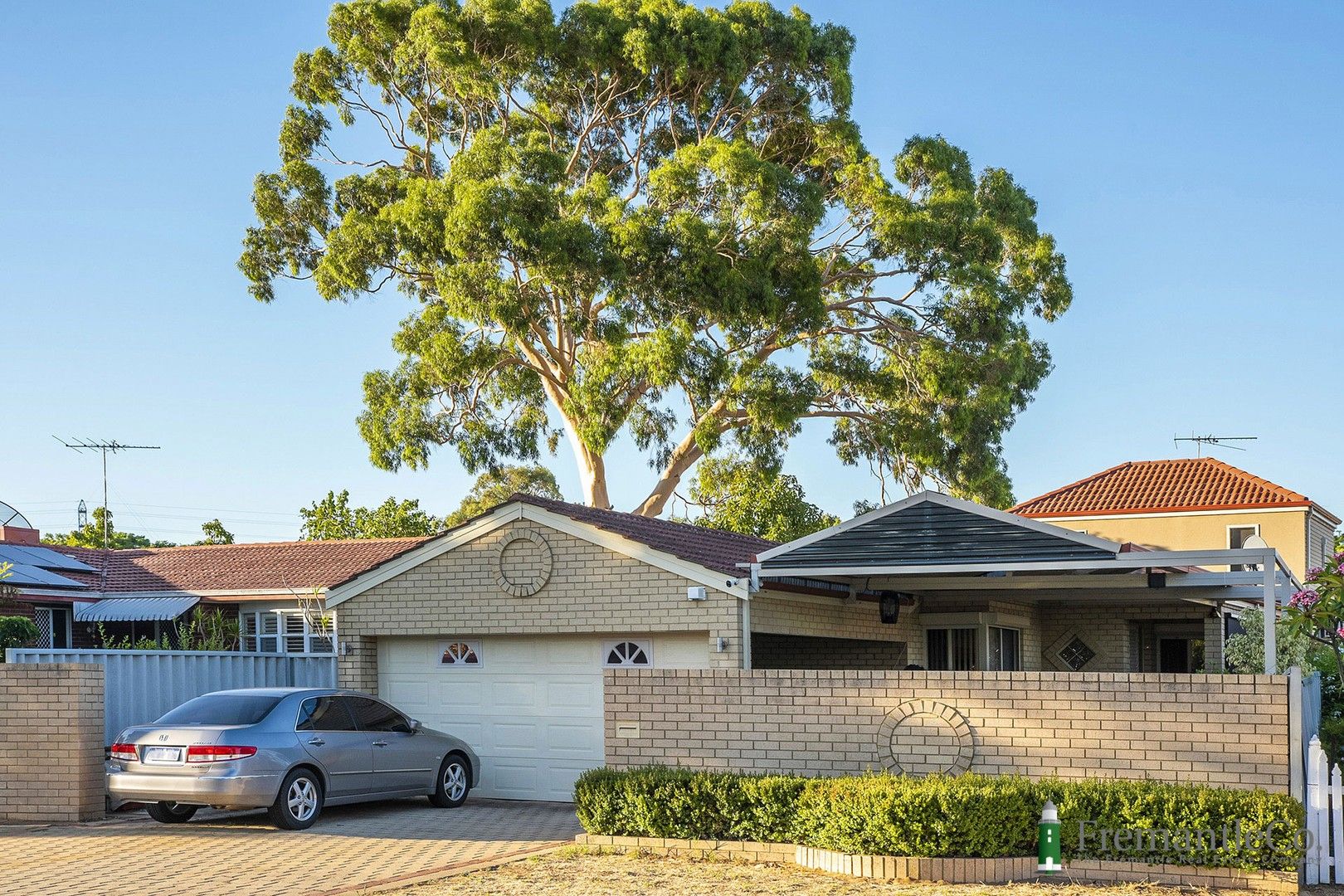4 bedrooms House in 48A Blackwood Ave HAMILTON HILL WA, 6163
