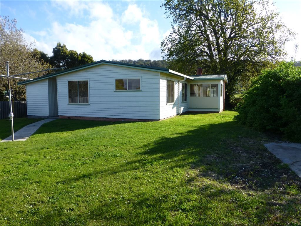 1A Bernard Street, Beaconsfield TAS 7270, Image 2