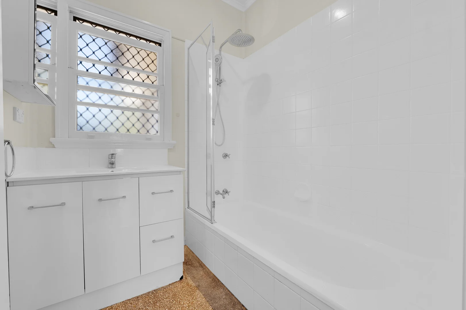 Additional image 5 of 107 Oateson Skyline Drive, Seven Hills QLD 4170