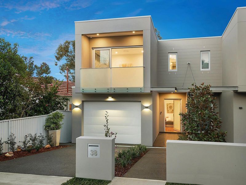 5 bedrooms House in 38 Morotai Road REVESBY HEIGHTS NSW, 2212