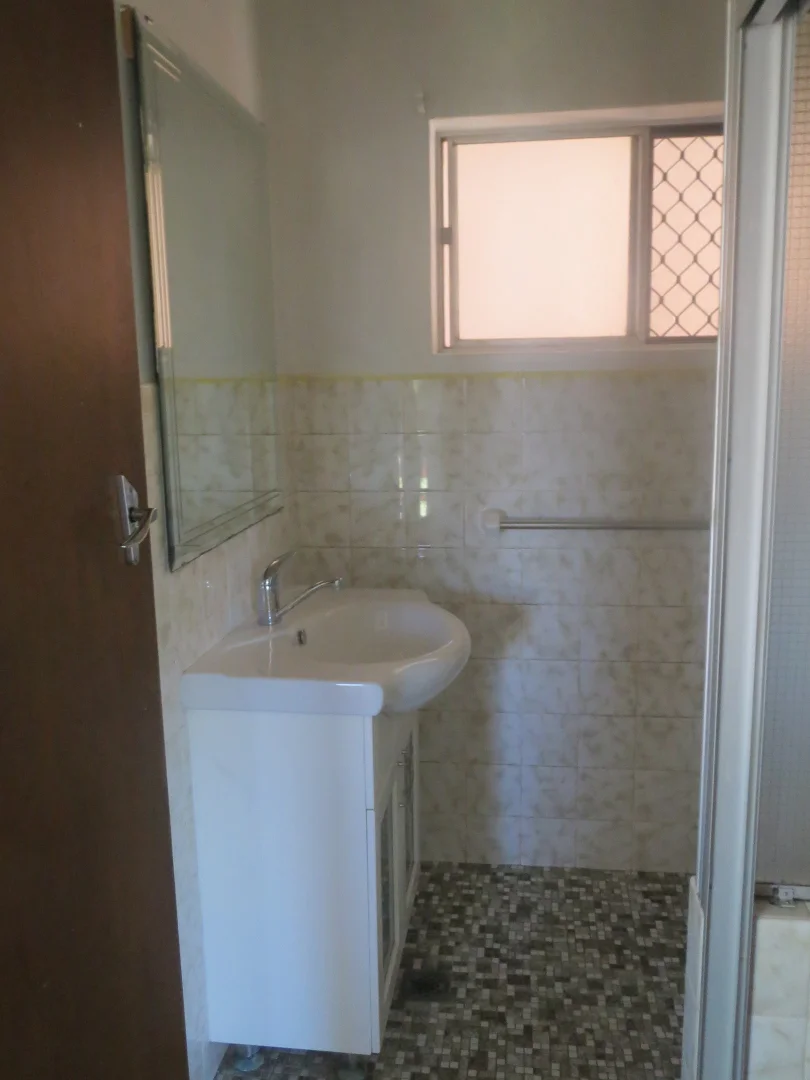 Additional image 5 of 1/240 Russell Street, Bathurst NSW 2795