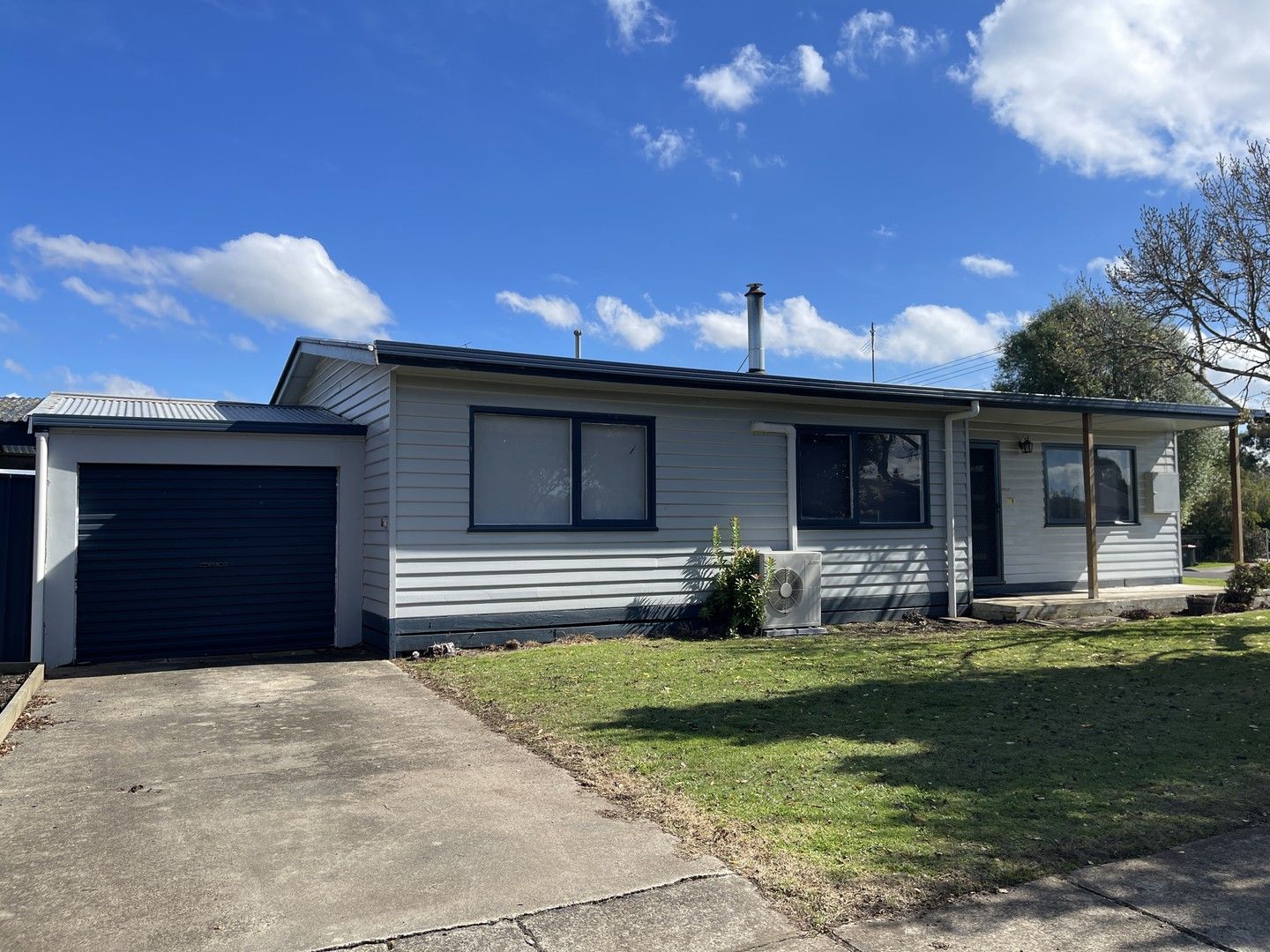 2 bedrooms House in 134 Kent Road HAMILTON VIC, 3300