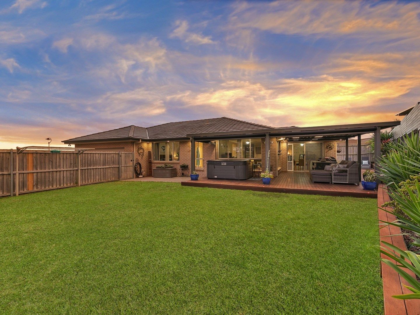 8 Snapdragon Crescent, Hamlyn Terrace NSW 2259, Image 0