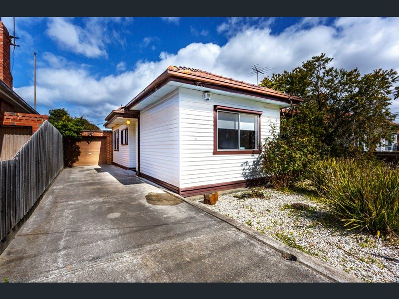 3 bedrooms House in 11 Wattle Rd MAIDSTONE VIC, 3012