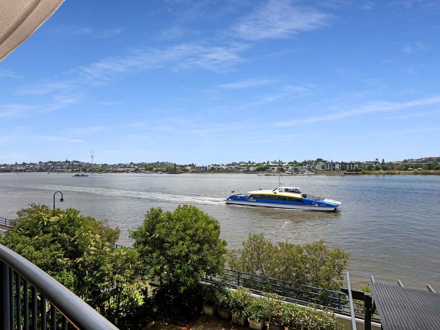 1 bedrooms Apartment / Unit / Flat in 39 Vernon Terrace TENERIFFE QLD, 4005