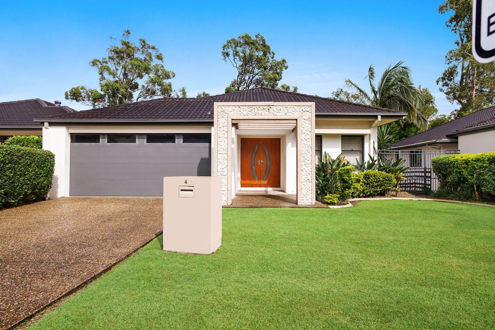 4 bedrooms House in 4 Northpoint Close ROBINA QLD, 4226
