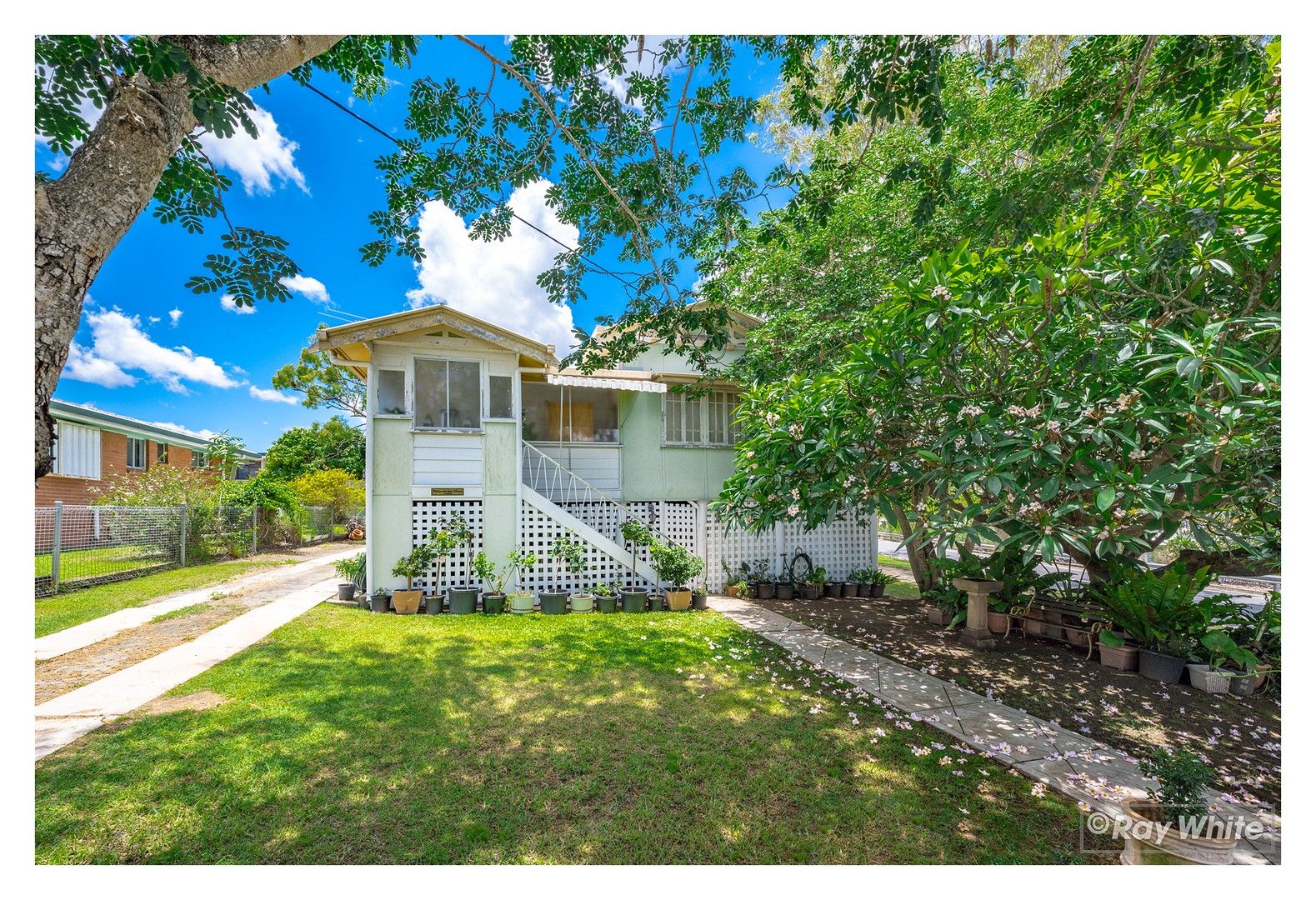 2 bedrooms House in 201 Caroline Street THE RANGE QLD, 4700