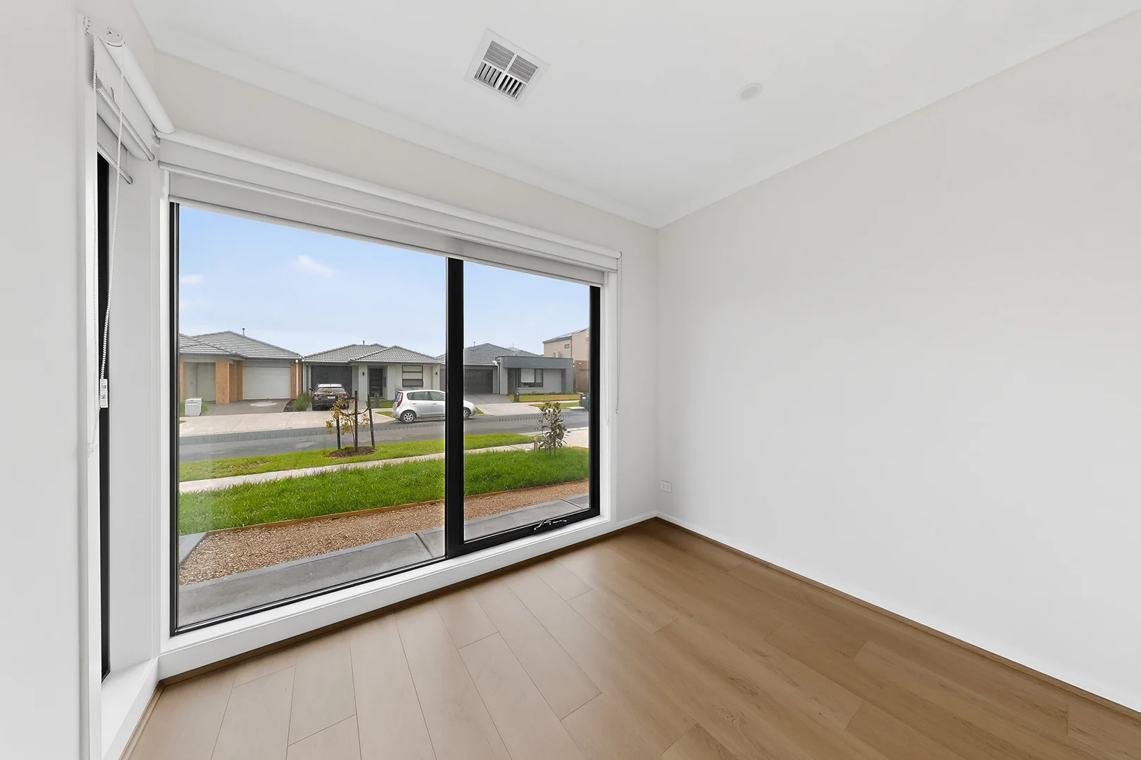 Additional image 2 of 37 Royal Mile Avenue, Berwick VIC 3806