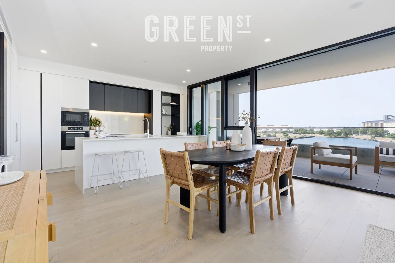 Additional image 5 of 401/45 Honeysuckle Drive, Newcastle NSW 2300