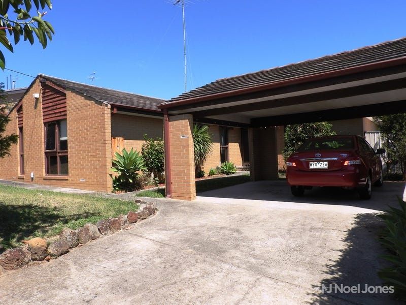 3 bedrooms House in 15 Lawford Street DONCASTER VIC, 3108