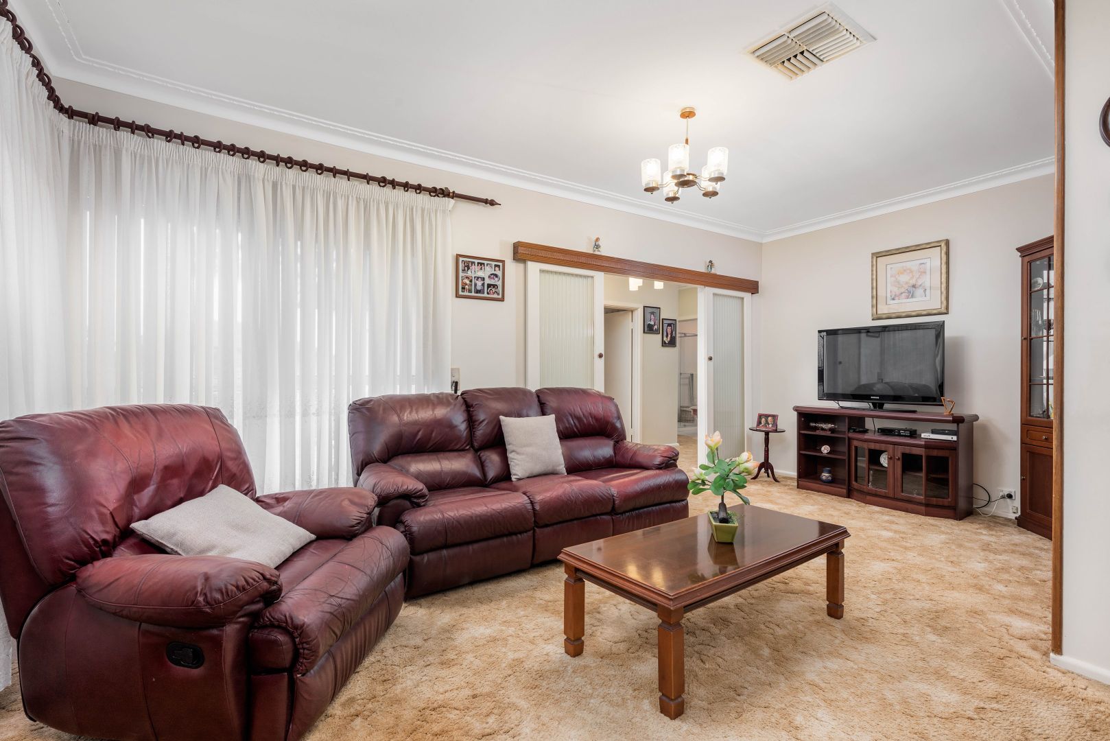 19 Inverness Street, Reservoir VIC 3073, Image 2