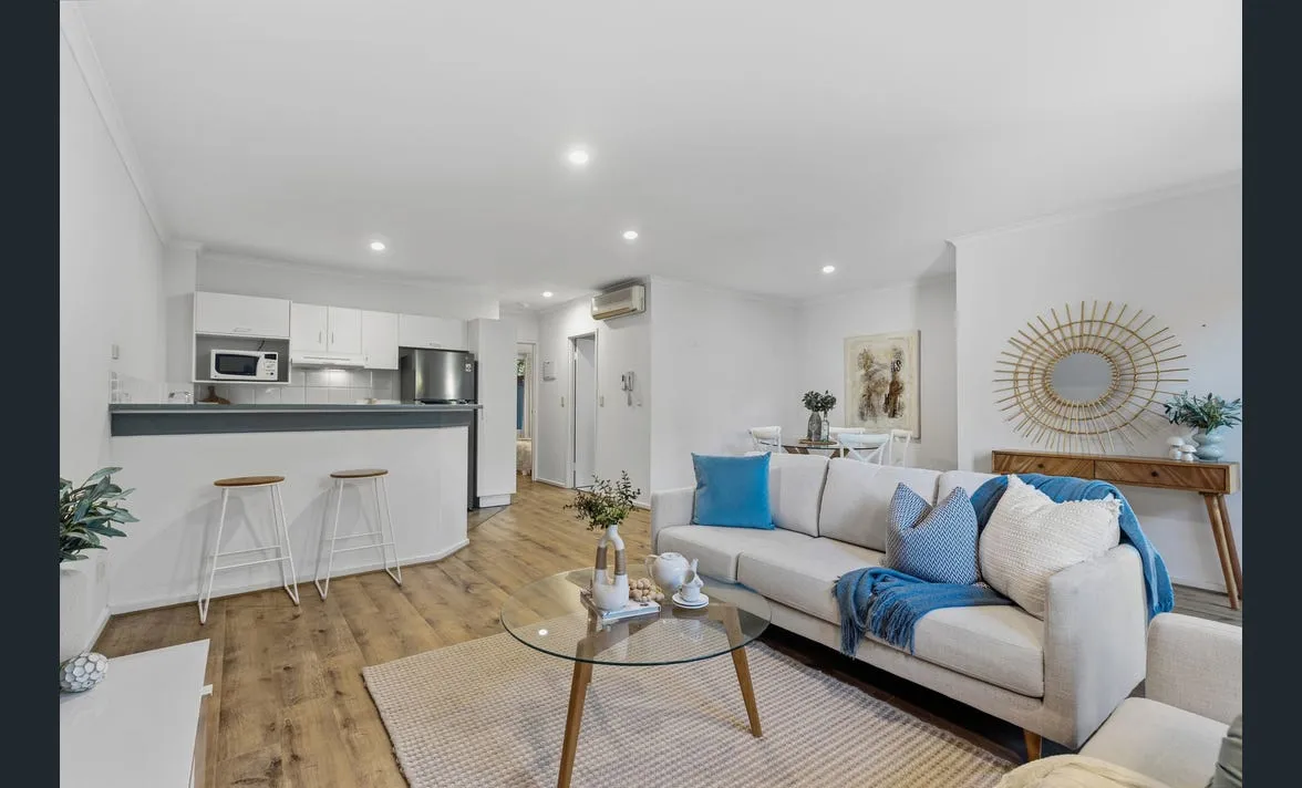 Stylish and Modern Fully Furnished 2 Bedroom Apartment, North Adelaide