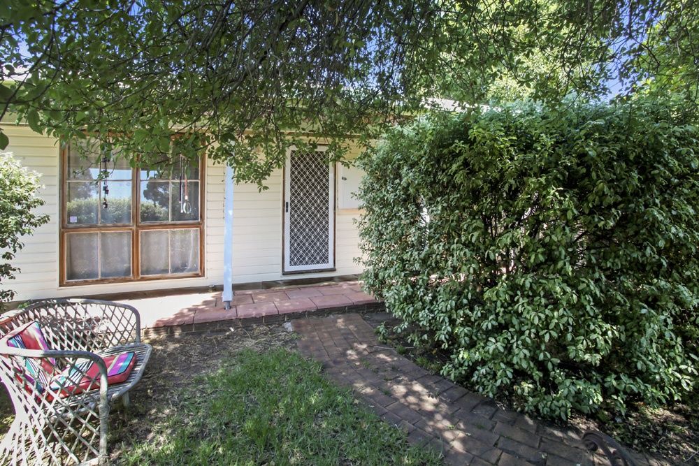 68 Esmond Street, Ardeer VIC 3022, Image 2