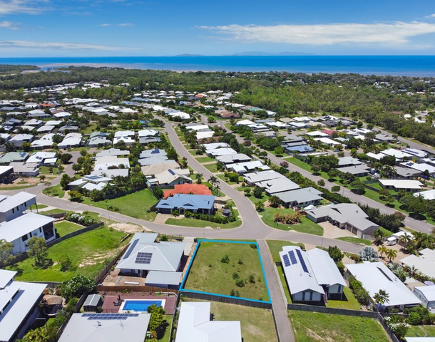 33 Shutehaven Circuit, Bushland Beach QLD 4818