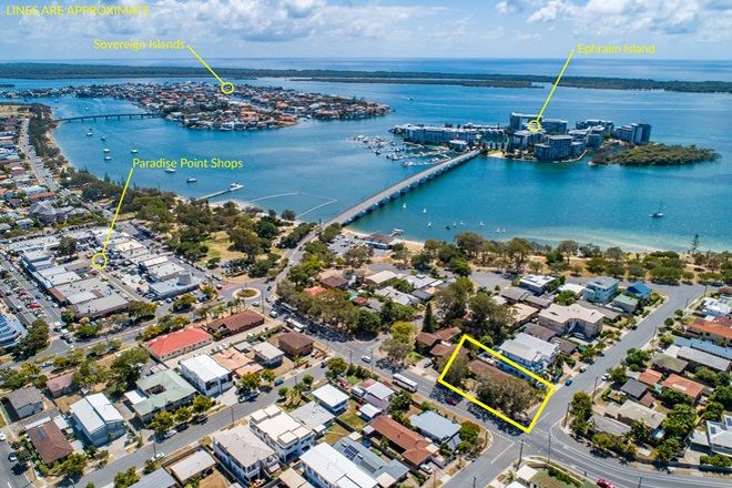 Picture of 1&2/411 Bayview Street, PARADISE POINT QLD 4216