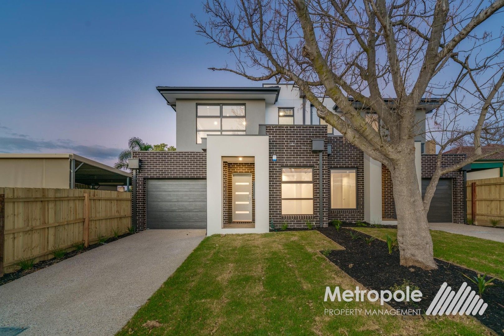 3 bedrooms Townhouse in 8 Orloff Street BENTLEIGH EAST VIC, 3165