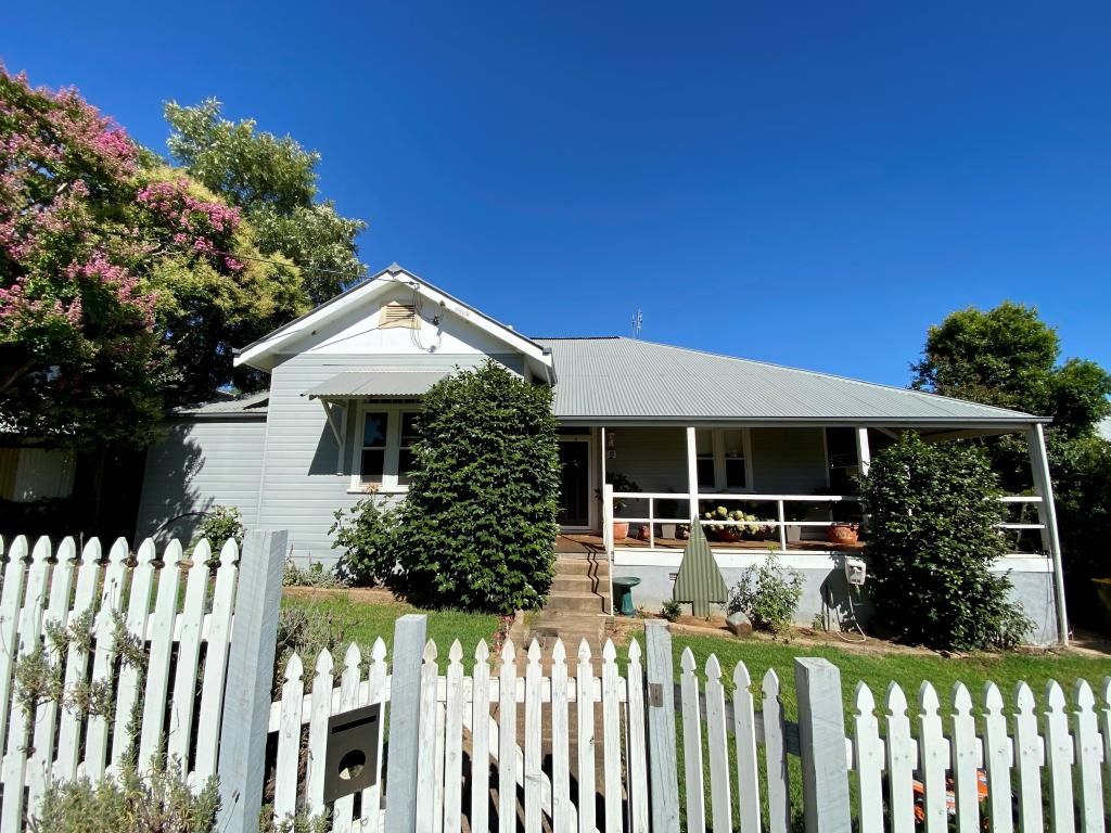 53 Caple St, Young NSW 2594, Image 0